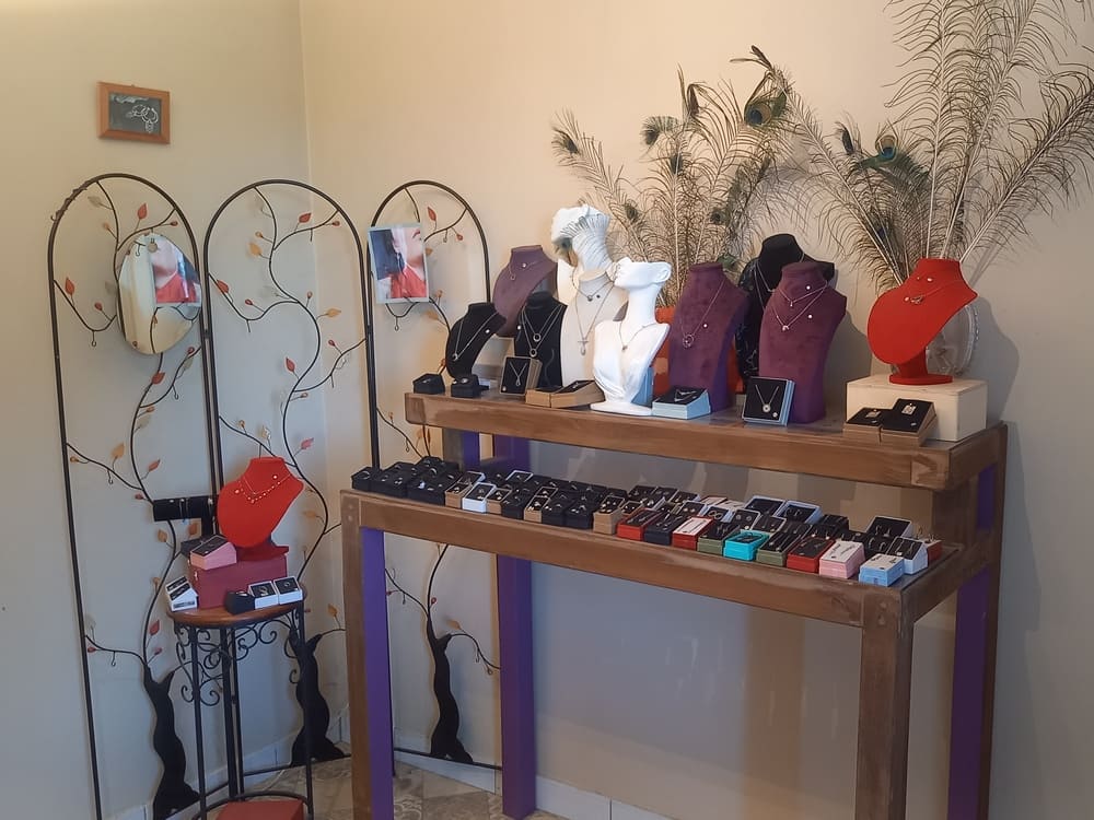 Boutique bijouterie artisanale Marianne Rouyre